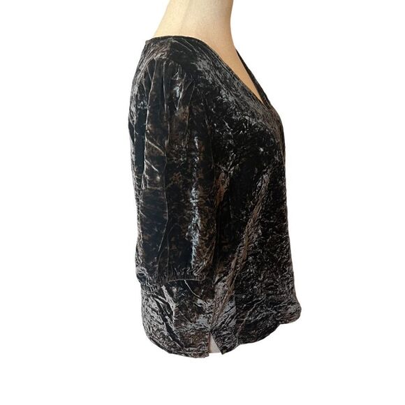 Loft Dark Grey Crushed Velvet Short Sleeve V Neck Top Small - Picture 4 of 6